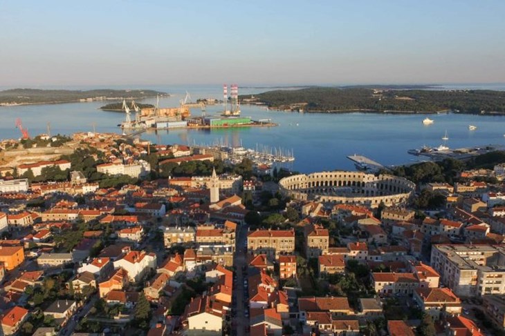 Grad Pula (foto Grad Pula)