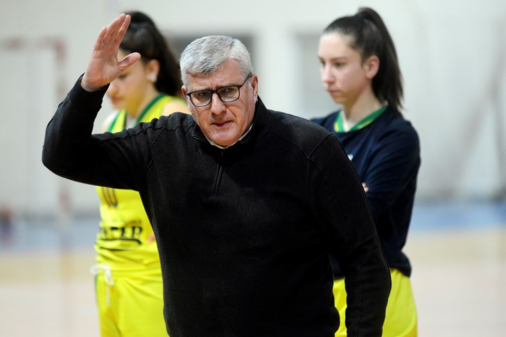 RAZLJUTIO GA PRISTUP IGRAČICA - Ivan Đukić (snimio Dejan ŠTIFANIĆ)