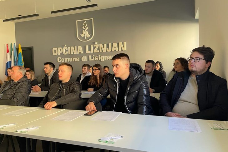 Ližnjanski stipendisti (Foto: Općina Ližnjan)