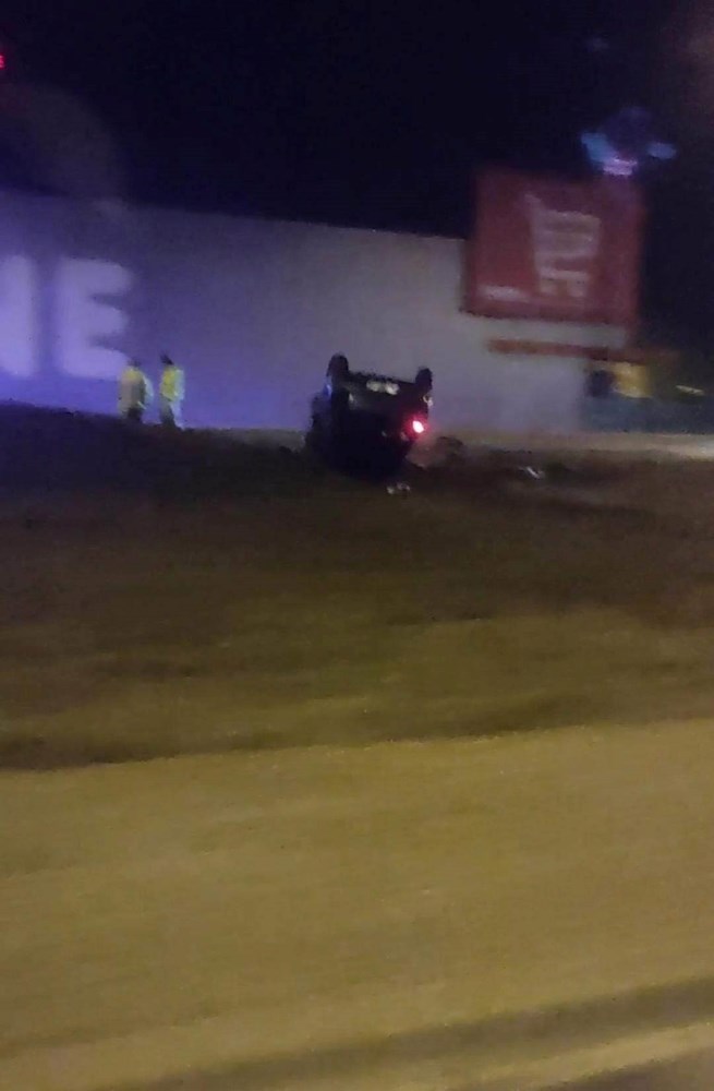 Prevrnuti auto kod Plodina (Snimio čitatelj)
