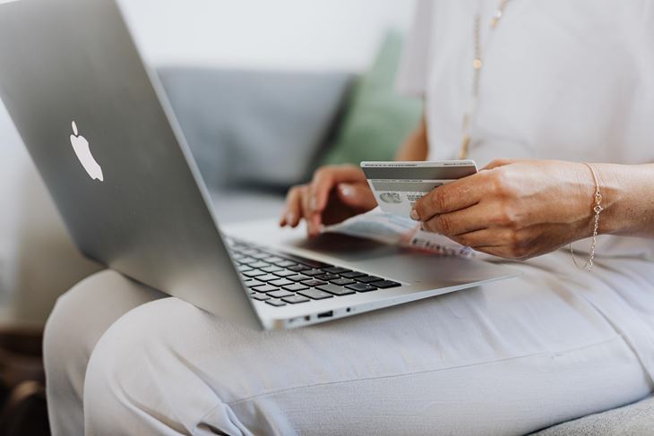 online kupovina internet karica placanjefoto Pexels