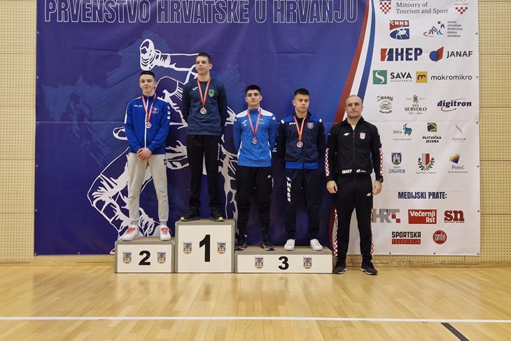 NA NAJVIŠOJ STEPENICI POBJEDNIČKOG POSTOLJA - Jure Rajković
