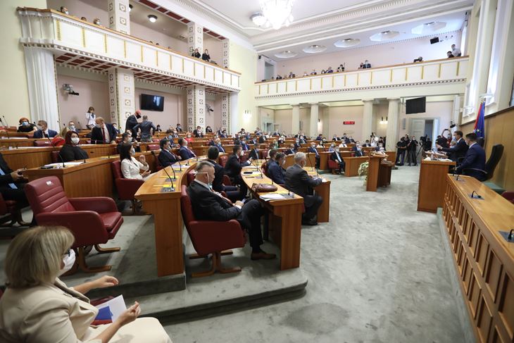 Hrvatski sabor (foto: HINA/ Damir SENČAR )