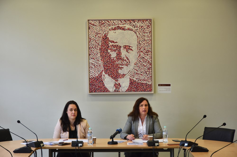 Izv. prof. dr.sc. Sanja Blažević Burić i dr.sc. Ines Kersan-Škabić (Snimio Duško Marušić Čiči)