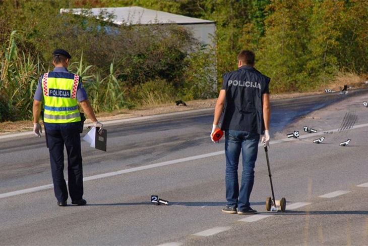 Vozio u rikverc i srušio pješaka (Foto: PU Istarska)