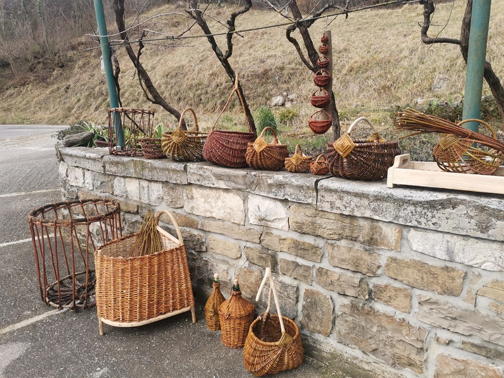 Pletenje sam vidio kod svog noneta, prva košara bila je ružna, druga nešto bolja, spodobila je na nešto, a tek kasnije su došle one prave, kaže Tone (foto: Branko BIOČIĆ)