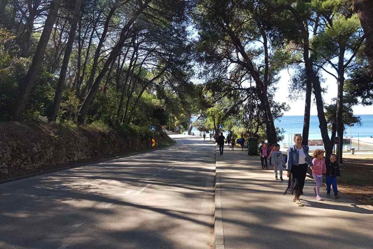 Lungomare (Arhiva)