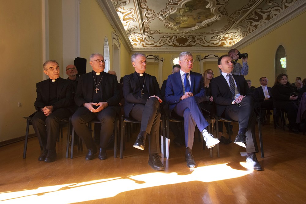 Dr. Milena Joksimović i recenzent Tomislav Galović (foto: Slađana Bukovac/AMI)