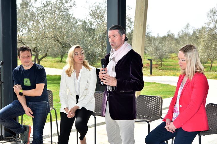 Tedi Chiavalon, Helena Šekerija, Denis Ivošević i Zdenka Majcan (Snimio Duško Marušić Čiči)