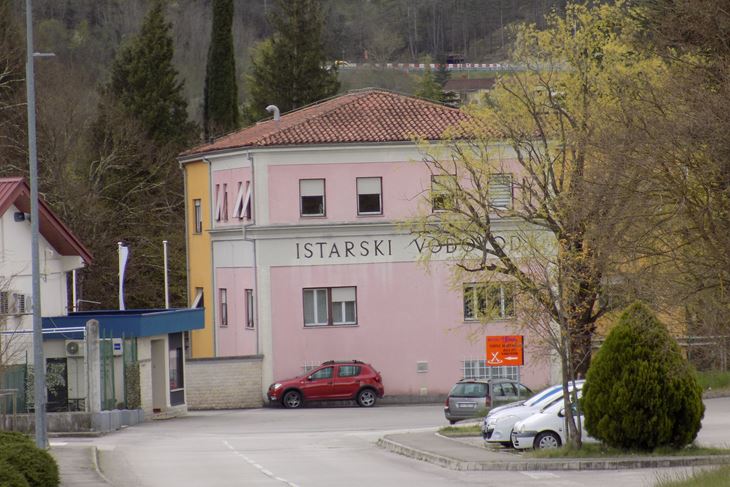 Istarski vodovod Buzet (snimila Gordana ČALIĆ ŠVERKO)