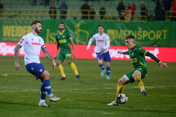 Marko Livaja i Oleksandr Petrušenko (snimio Dejan ŠTIFANIĆ)