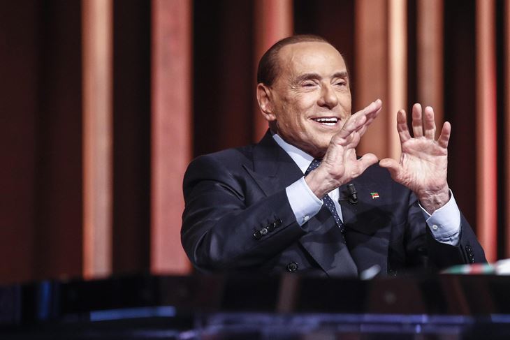  Silvio Berlusconi (foto: EPA/GIUSEPPE LAMI)