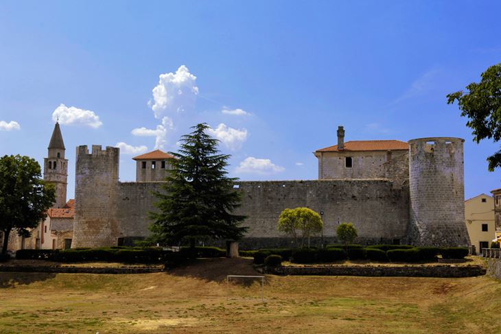 Kaštel Morosini Grimani u Svetvinčentu