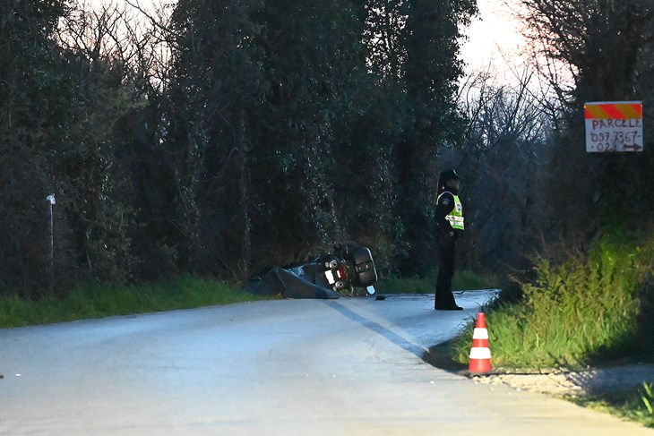 Kod Radeki Polja poginuo je motociklist (snimio Danilo MEMEDOVIĆ)