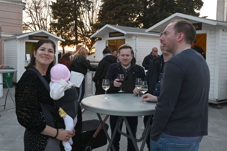 Predstavljaje vina južne Istre na pulskom Forumu (snimio Danilo MEMEDOVIĆ)