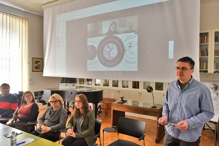 S okruglog stola: Saša Vejzagić, Anita Buhin, Magdalena Najbar-Agičić, Tina Filipović i Igor Duda (Snimio Duško Marušić Čiči)