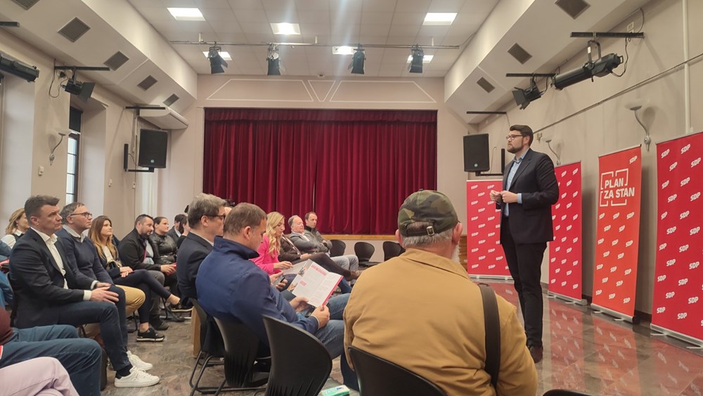 Tribina (foto: SDP Pula)