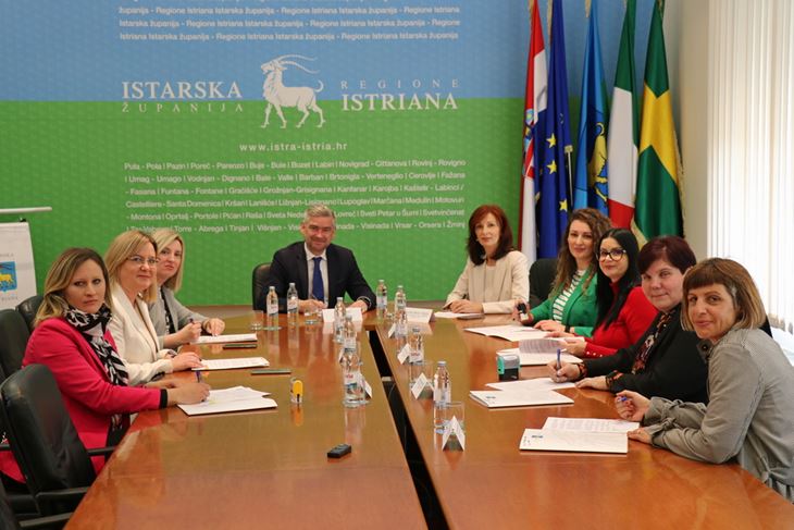 Župan i ravnateljice domova