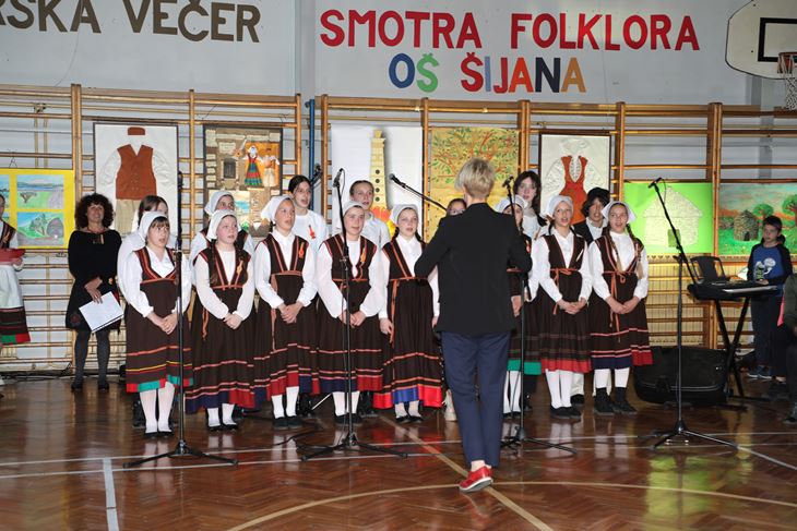 Istarska noć - Smotra folklora u školi Šijana