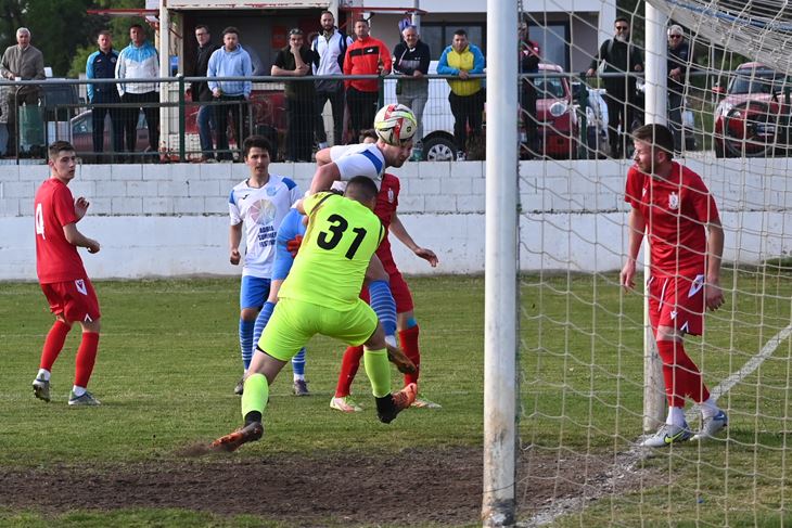 POGODAK ZA 3:0 - Saša Urošević postiže svoj drugi pogodak (Snimio Danilo Memedović)