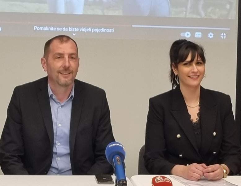 Ranč barba Tone / Dalibor Paus i Jelena Lučić Bačac