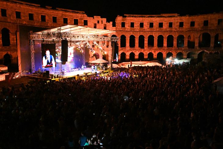 Koncert u Areni (snimio Danilo MEMEDOVIĆ)