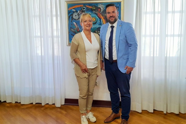 Kristina Tamara Franić Kučiš i Filip Zoričić (foto: Grad Pula)