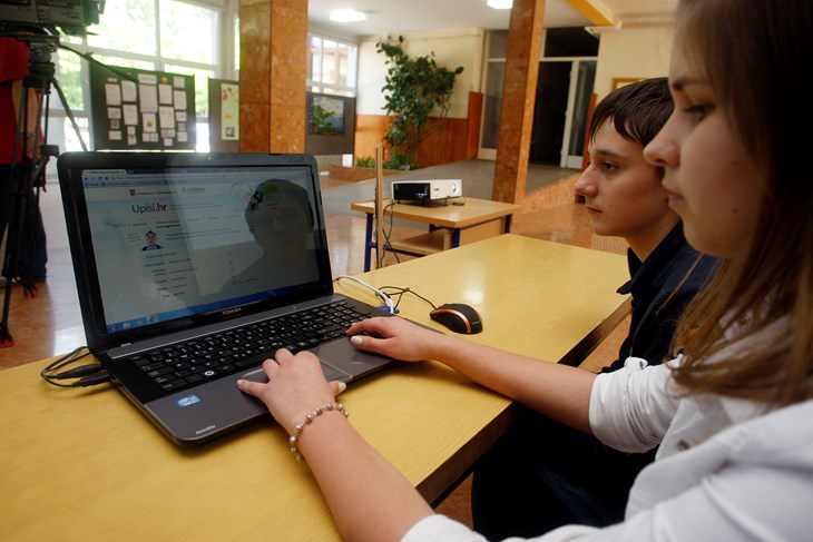 Glavni dio upisa, prijava obrazovnih programa, provodit će se od 28. lipnja do 7. srpnja (foto: Željko HAJDINJAK/CROPIX)