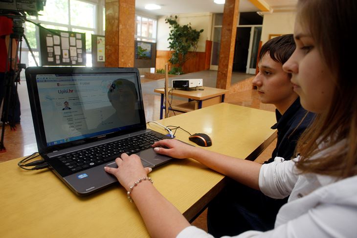 Glavni dio upisa, prijava obrazovnih programa, provodit će se od 28. lipnja do 7. srpnja (foto: Željko HAJDINJAK/CROPIX)