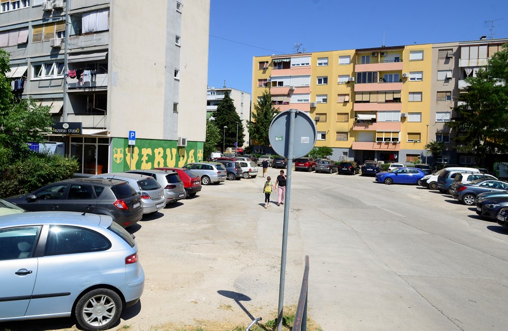 Otvoren postupak javne nabave - Banovčeva ulica (snimio Dejan ŠTIFANIĆ)