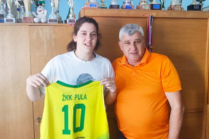 Karolina Škare s trenerom Ivanom Đukićem