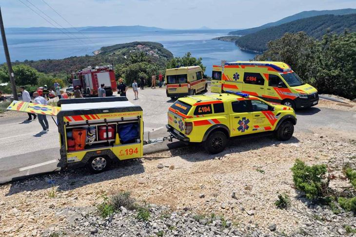 Sa mjesta nesreće