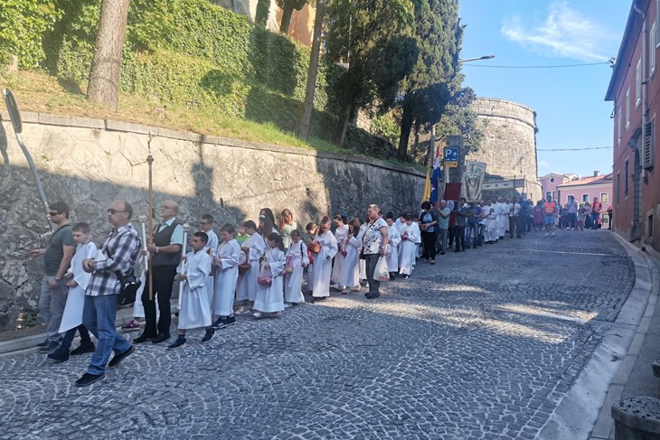 Procesija u Labinu (snimio Branko BIOČIĆ)