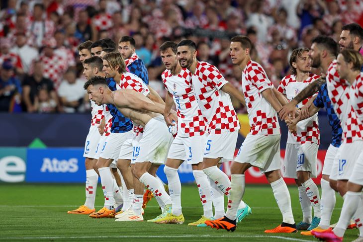Slavlje hrvatskih reprezentativaca u Rotterdamu (Hina)
