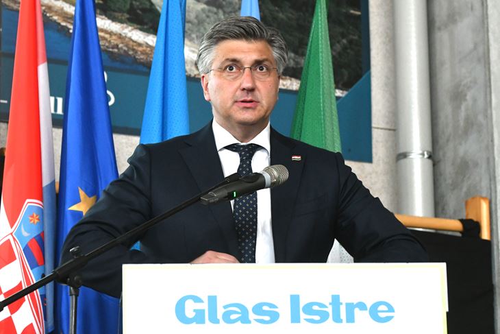 Konferencija Glasa Istre (snimio Milivoj MIJOŠEK)