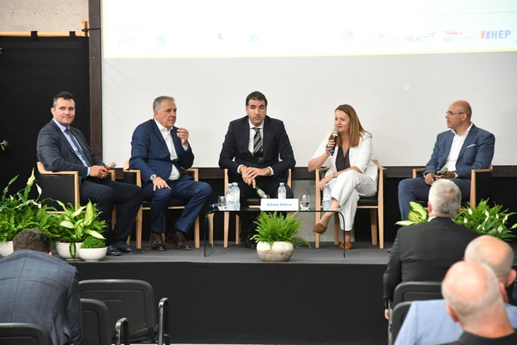 Igor Radić, Ivan Herak, Dejan Jakovljević, Ivana Budin Arhanić i Ivica Butorac (Snimio Milivoj Mijošek)