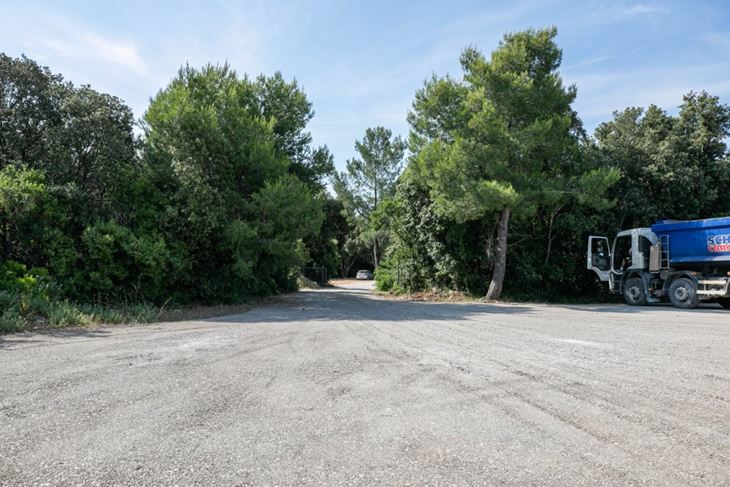 Novi parkirališni prostor
