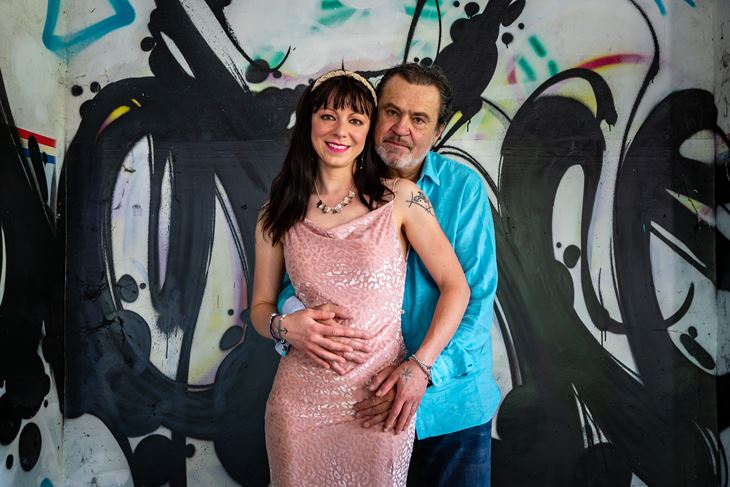 Sa snimanja spota Alena Vitasovića za pjesmu "On Ni Doša"  (Foto: NuNu Production)