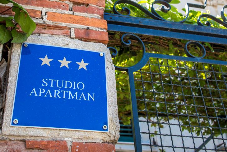 Apartmani za iznajmljivanje (foto: Vojko Bašić / CROPIX)
