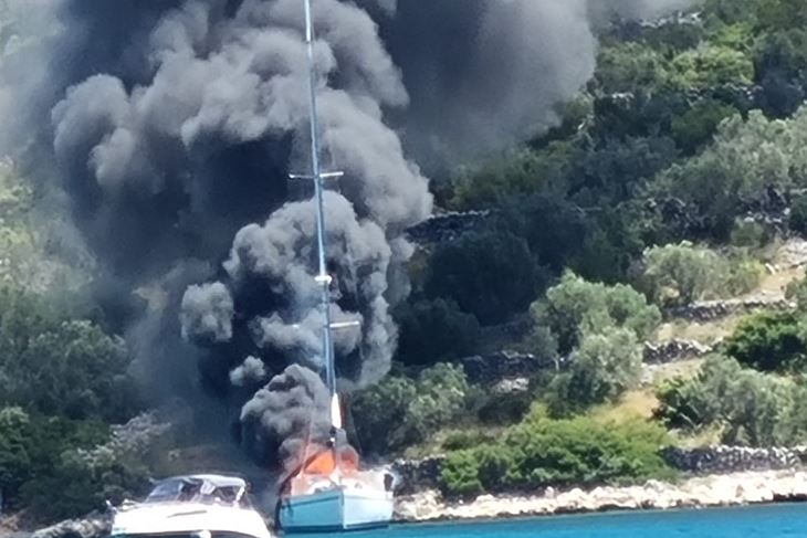 Foto: Lučka kapetanija Zadar)