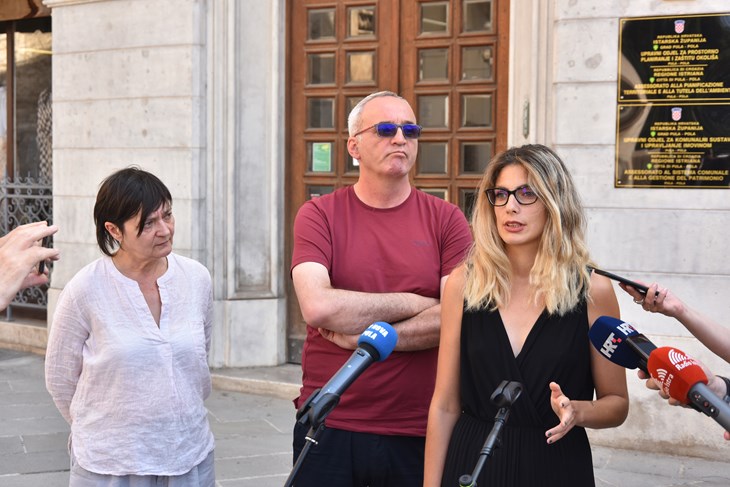 Melisa Skender, Hrvoje Zovko i Chiara Bilić (Snimio Duško Marušić Čiči)