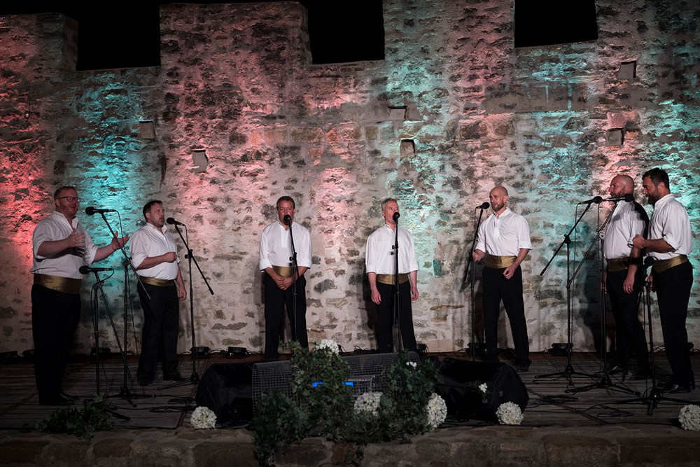 Muška klapa Pinguentum  (Foto: Pučko otvoreno učilište Buzet)