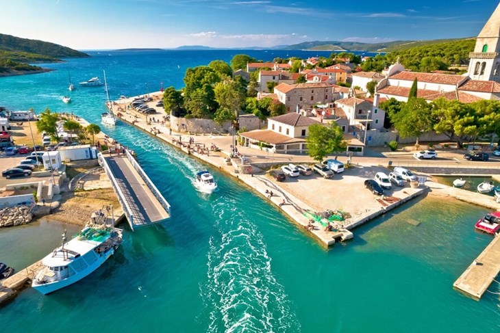 Cres (Foto Britanski Telegraph)