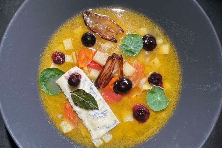 Povrtni minestrone "alla Korzo"