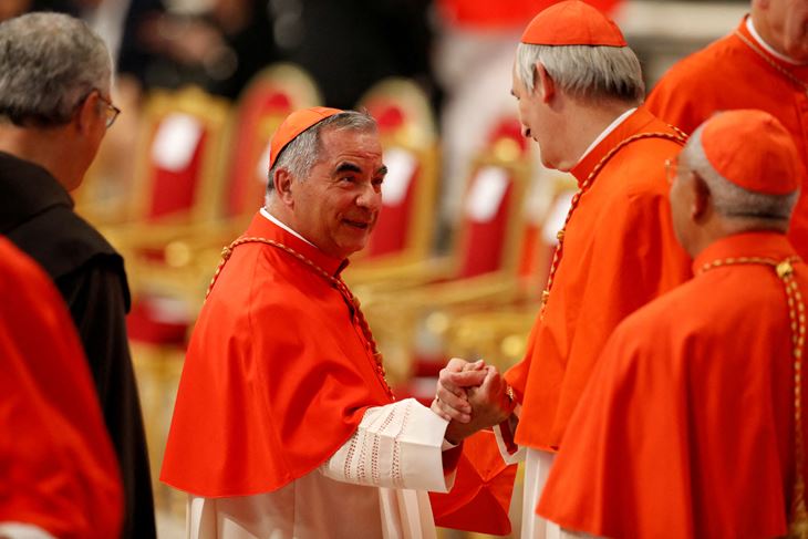Angelo Becciu (Snimio Remo Casilli/Reuters)