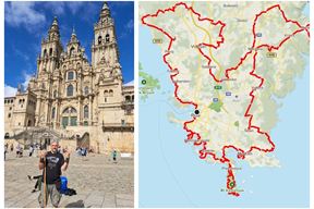 Andrej Bader ispred katedrale u u Santiago de Composteli u srpnju 2023. / Predviđena ruta Camino South Istria (Foto: Privatni arhiva Andreja Badera / TZ Pule)