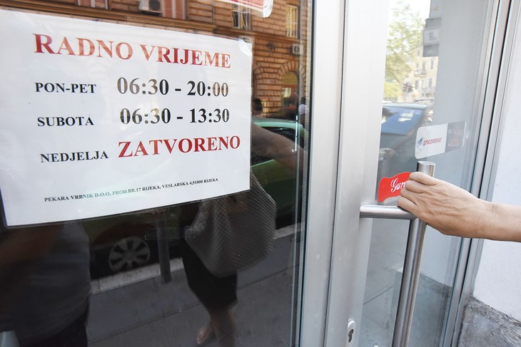 Ovu subotu bit će zatvorene sve trgovine u zemlji, a zatim još i neradna nedjelja (Snimio Sergej Drechsler / Novi list)