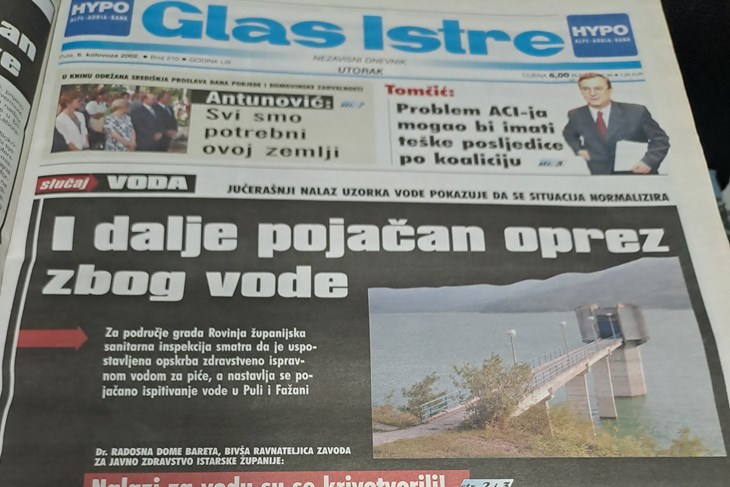 Naslovnica Glasa Istre iz 2002. godine