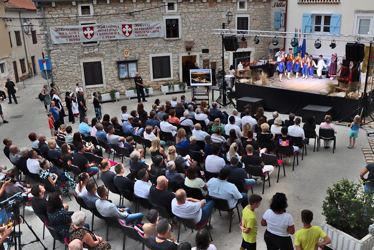 (Foto Grad Vodnjan)