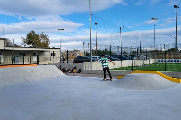 U sportskom centru su malonogometno igralište, dječji park, skate park, centar pljočkanja, vanjski i unutarnji fitnes… (Snimio Anđelo Dagostin)